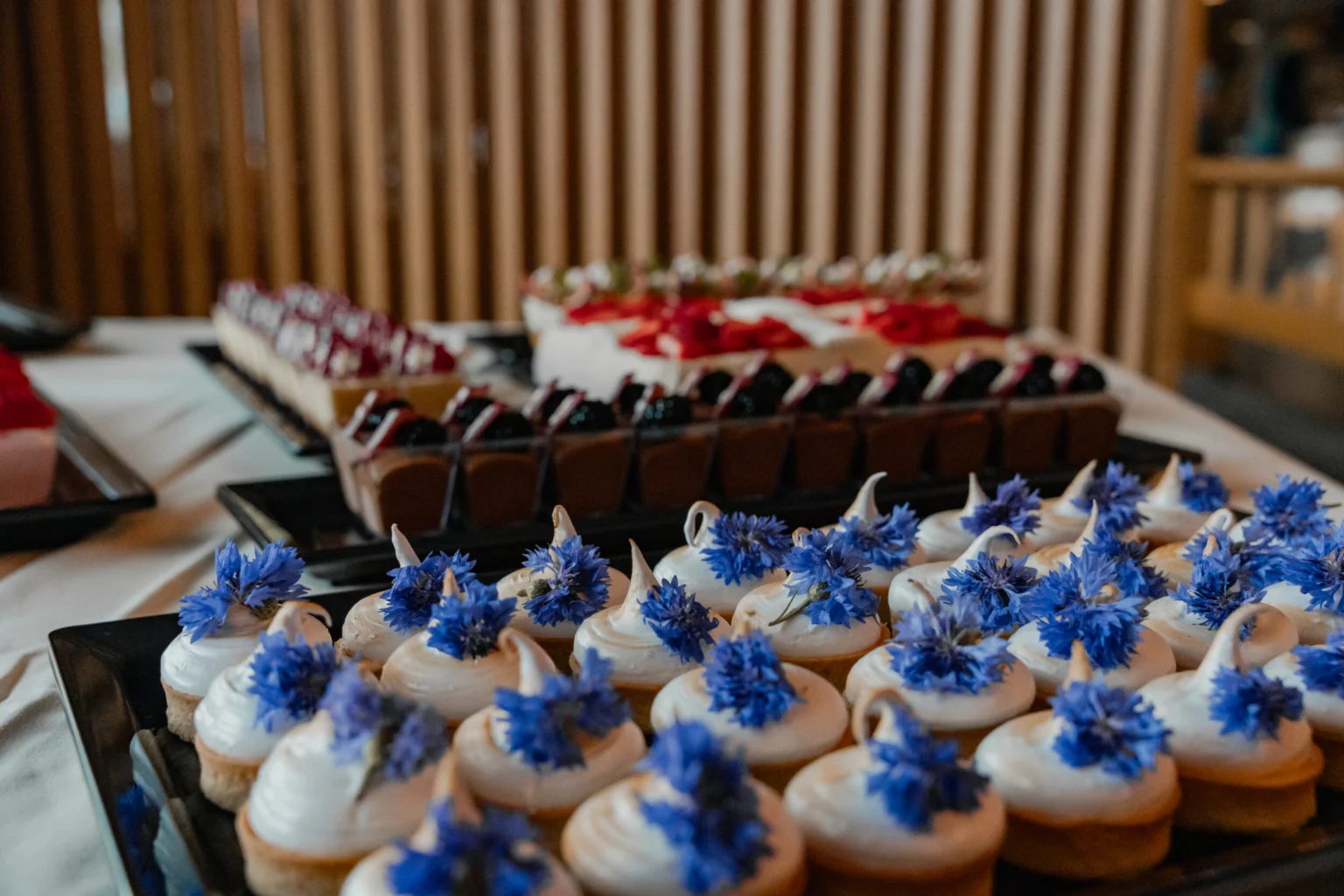 Dessertbuffet quer